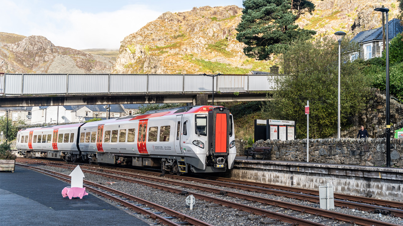 Class 197 at a TfW station