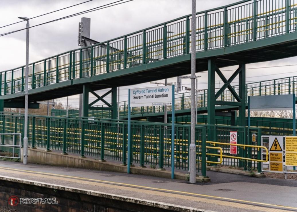 Photograph of Severn Tunnel Junction bridge