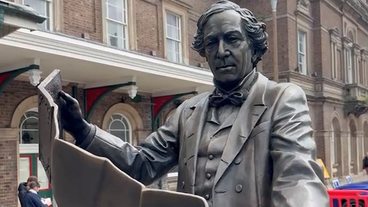 Thomas Brassey Statue
